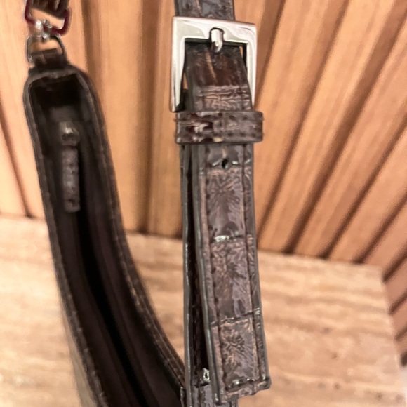 XOXO Vintage Brown Embossed Croc Pattern Purse Shoulder Bag GLOSSY - Picture 5 of 15